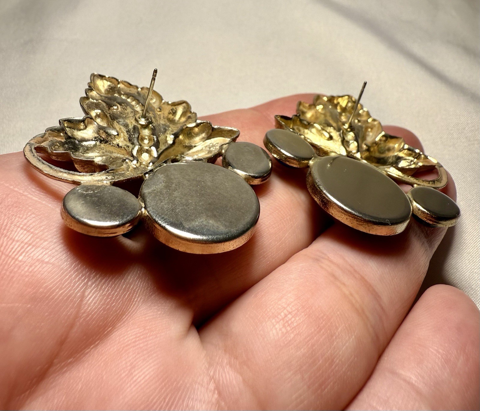 Vintage Mid-20th Century Gold-Toned Leaf & Stones Necklace & Earrings Set