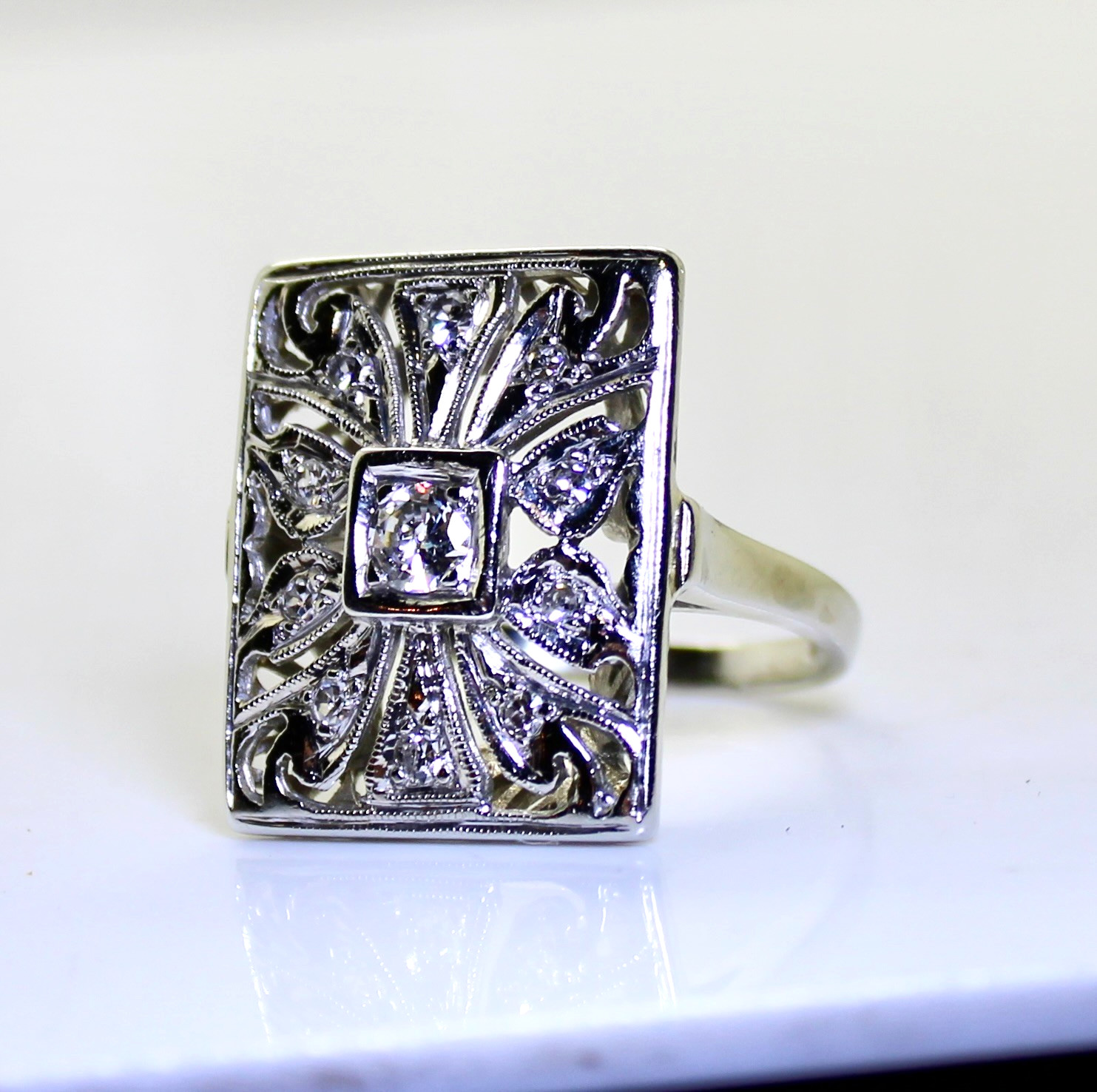 Gorgeous Antique 14K White Gold Ladies .45 Ctw Diamond Cocktail Ring, 6.7 Grams