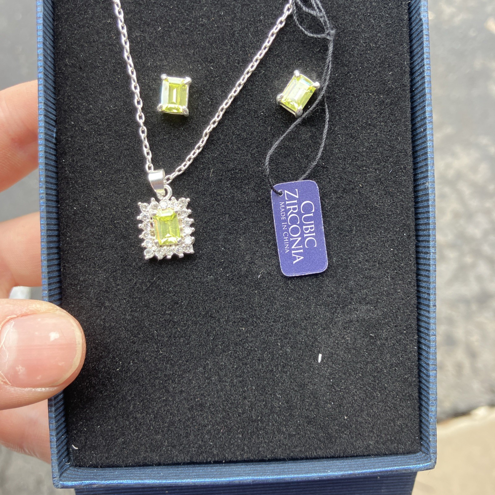 Sterling Silver Square Shape Lime Green CZ Pendant Necklace/Earrings Jewelry D1