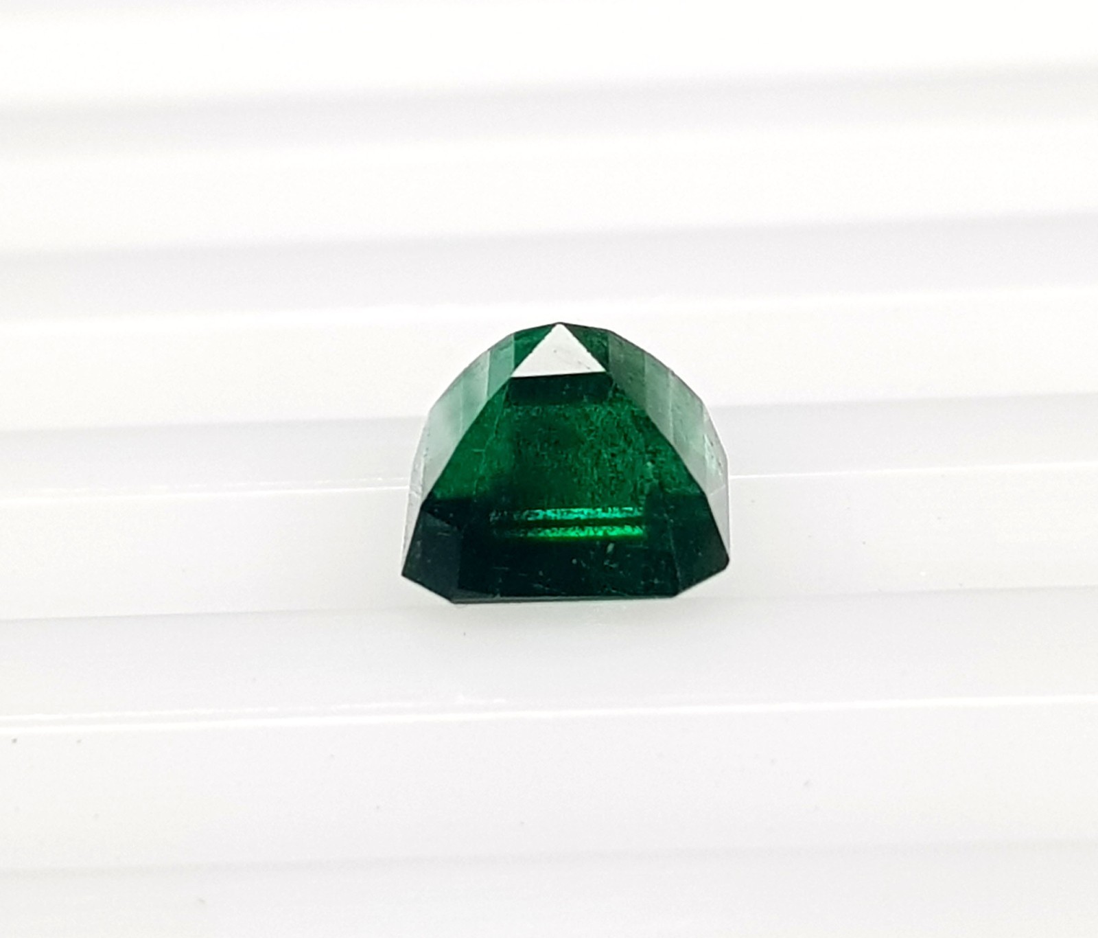 Octagon Zambian Emerald: 0.87 ct Vivid Green Untreated Gemstone