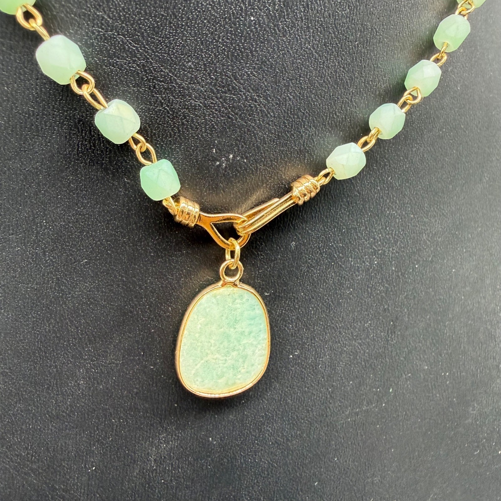 Amazonite Stone Pendant Beaded Necklace Gold toned Toggle Clasp 21 inches