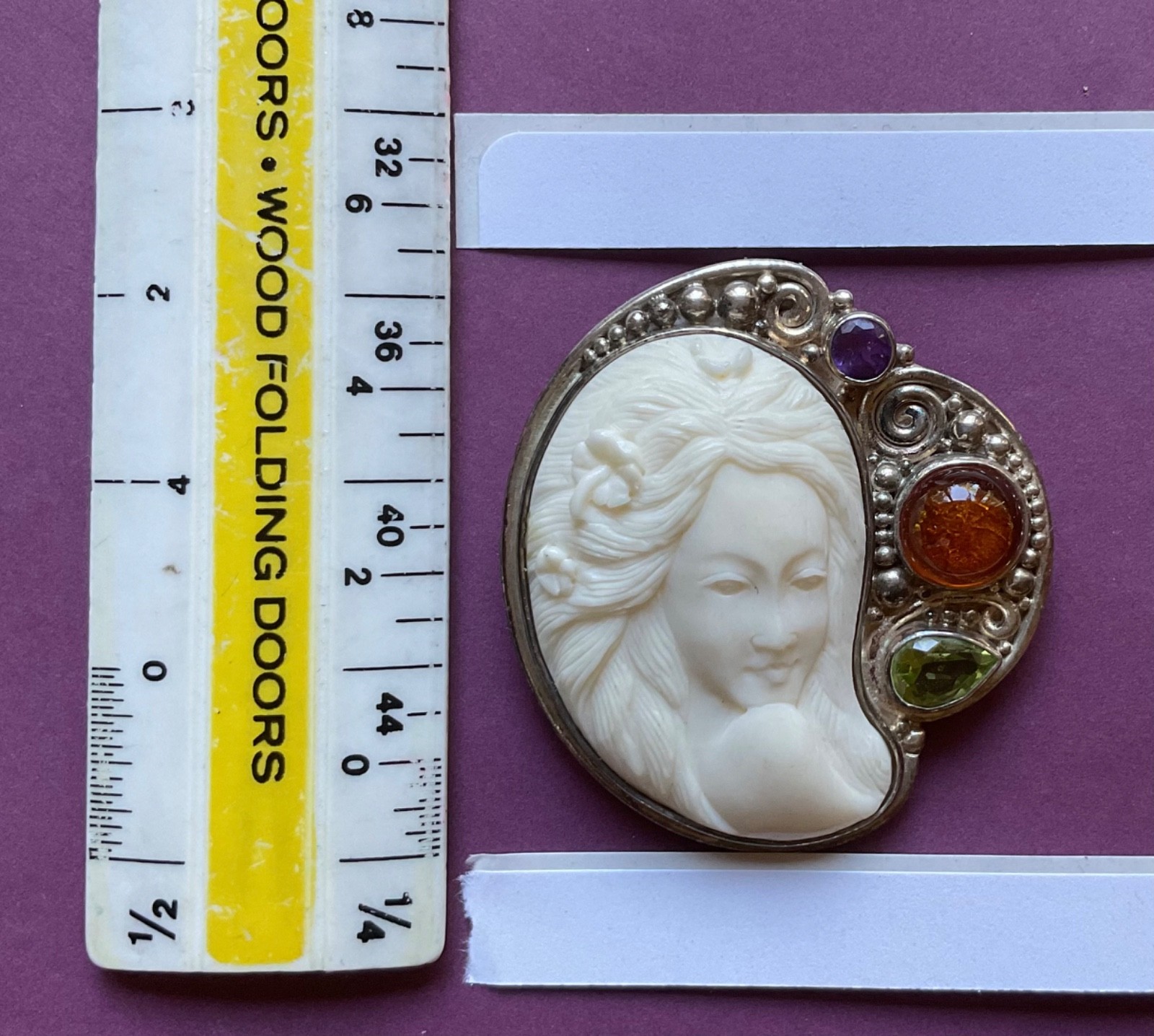 SAJEN 925 Sterling RARE Woman Looking Over Shoulder Cameo Pin Pendant 90’s Bali