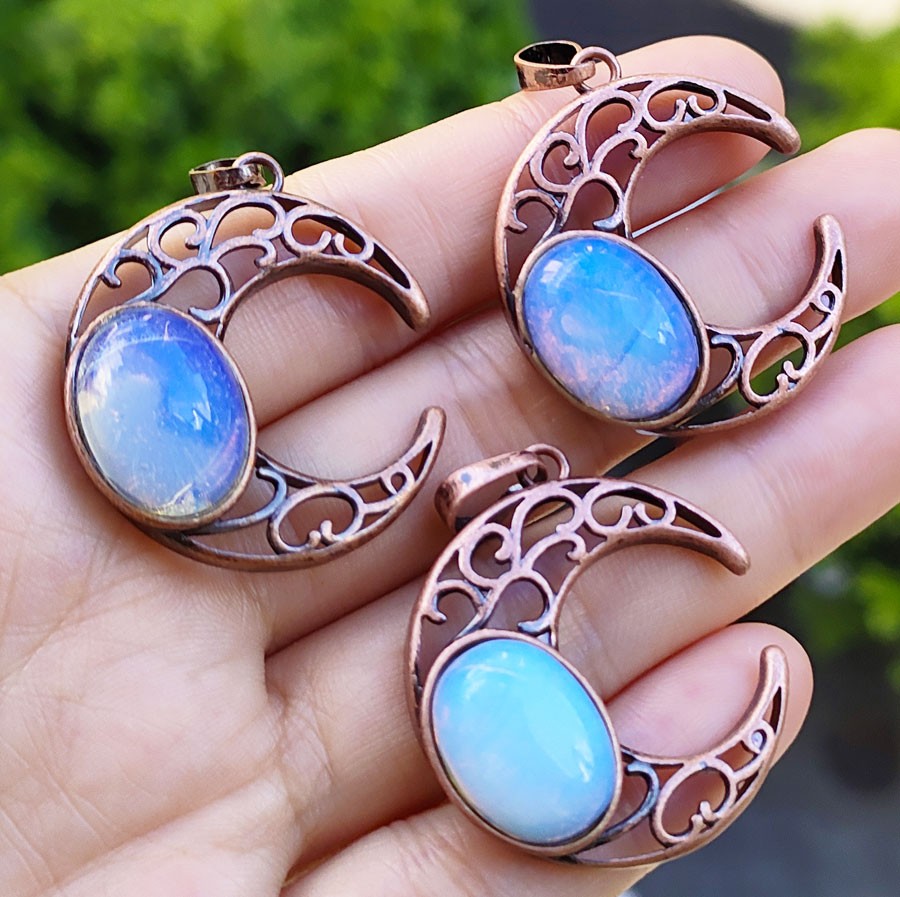 10pcs Opal Gems Pendants Moon Amulet Charm