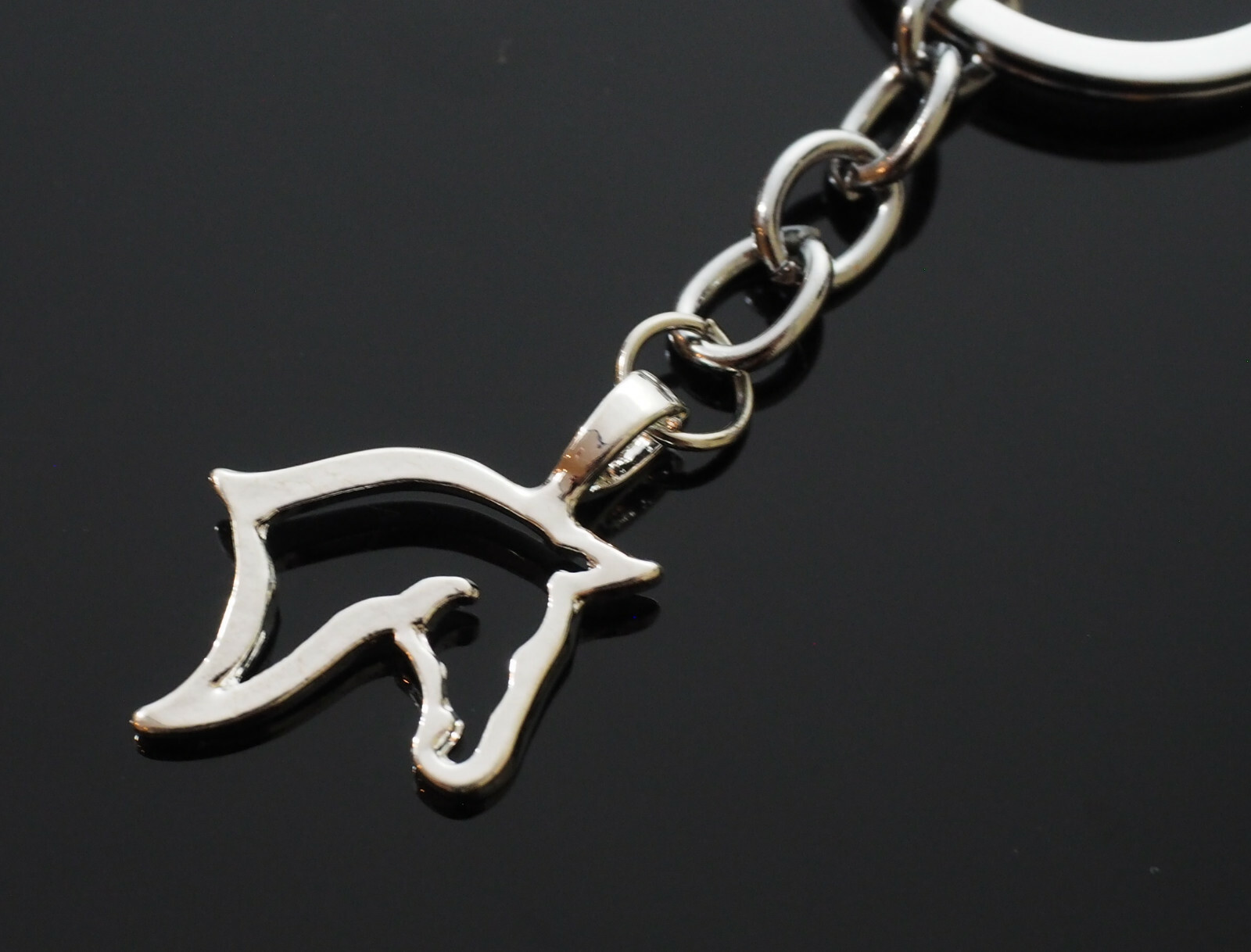 Beautiful Horse Head Hollow Outline Charm Pendant Keychain Lover / Rider Gift