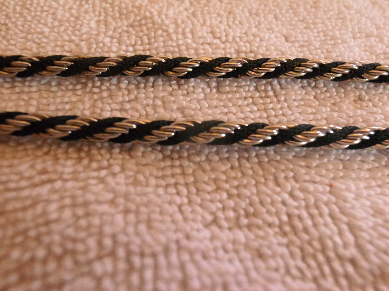 Vintage TRIFARI Classic Black Silvertone 16″ Twisted Rope Necklace-For All Ages