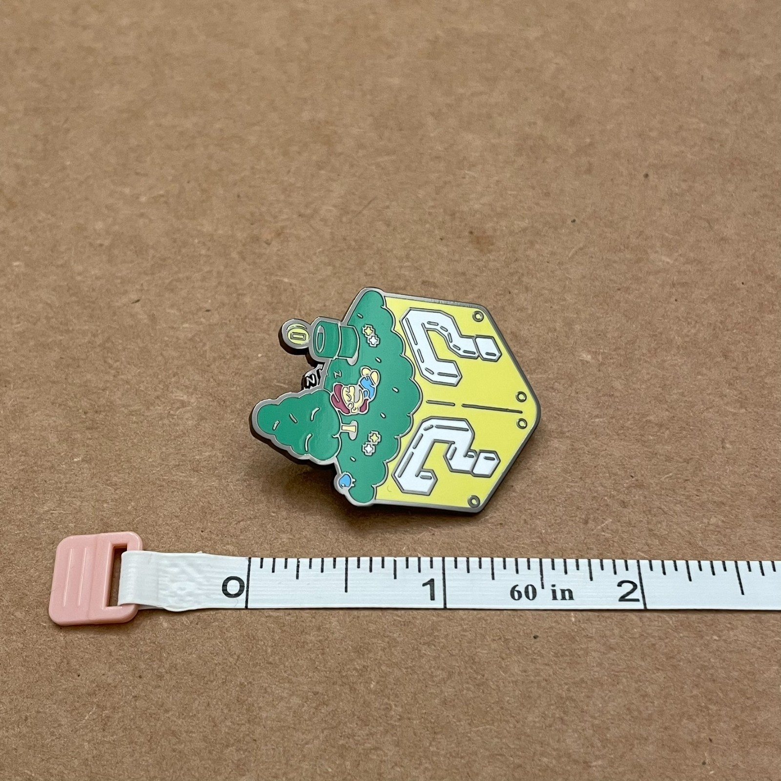 Pin – Video games – Character Chilling – Inspired by Mario / Nintendo