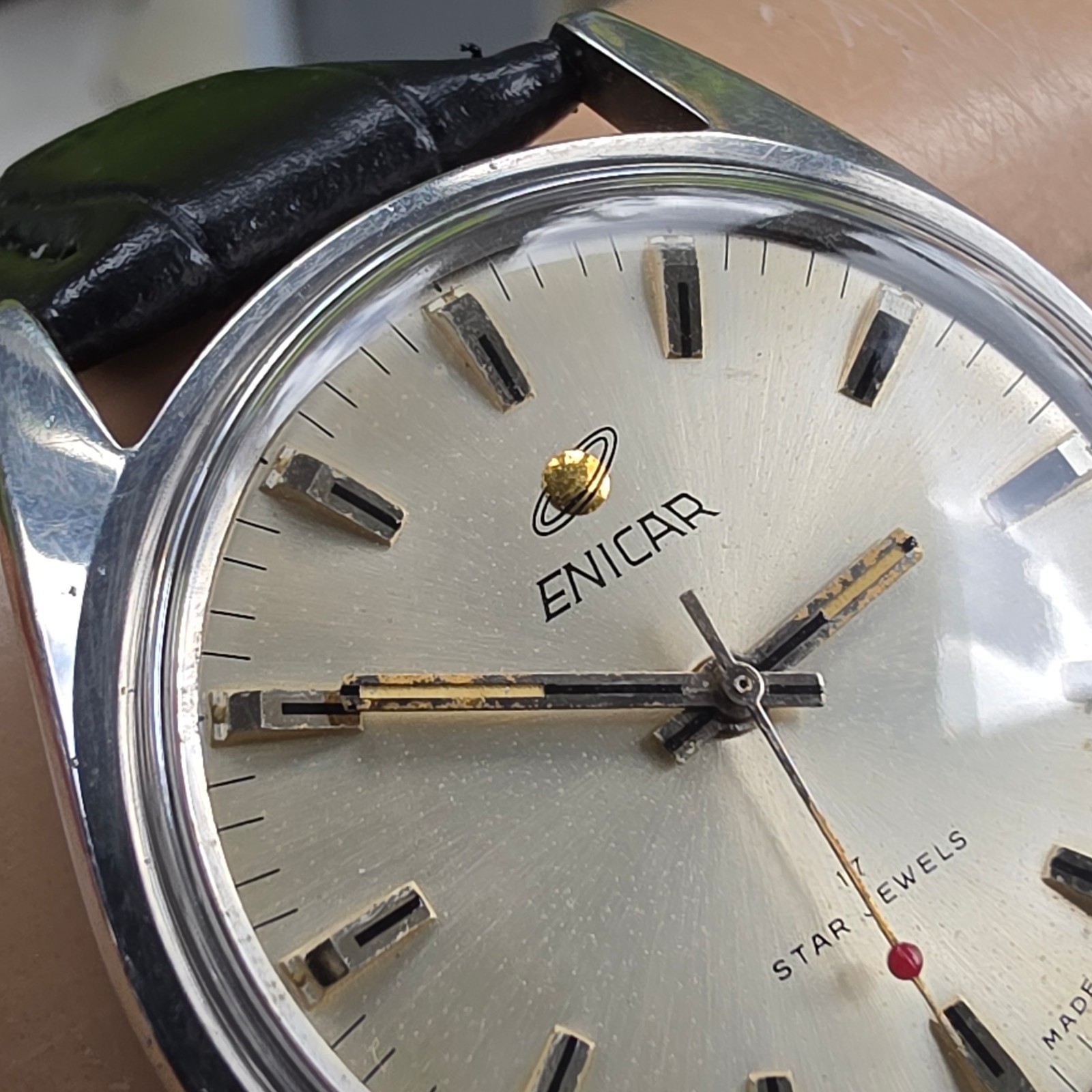 Vintage ENICAR Ocean Pearl men’s manual wind watch AR-160 swiss made 1970s