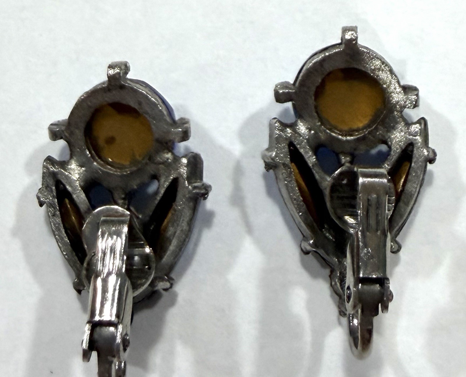 Stunning Brooch Pin Clip Earring Set 2 Toned Blue Rhinestones True Beauty