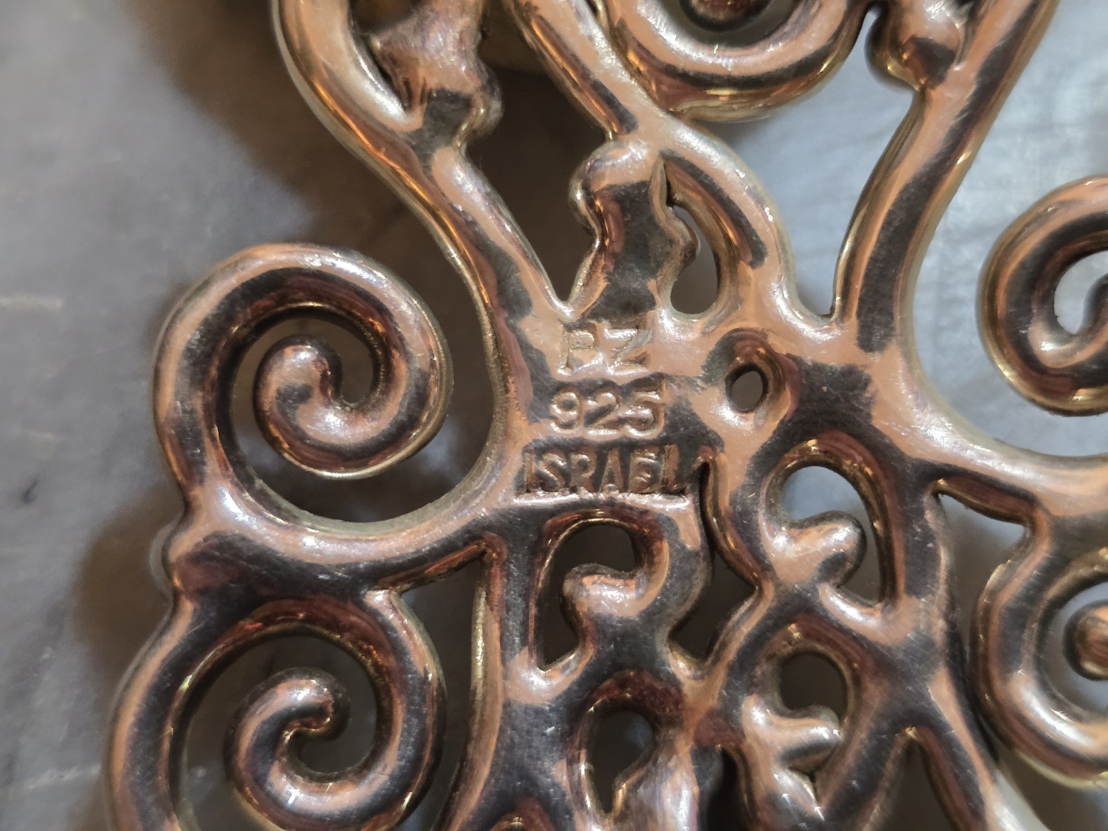 ​Vintage PZ Israel 925 Sterling Silver Scroll Filigree Openwork Puff Pendant…