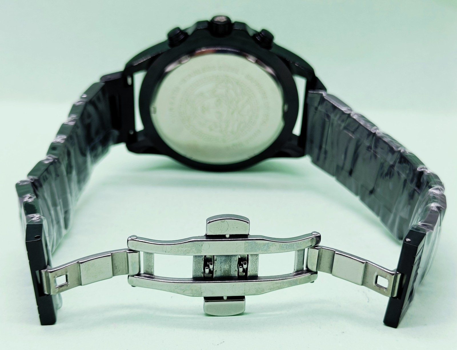 Fantastic Versace Chronograph Date Indicator Analog Men’s Wrist Watch