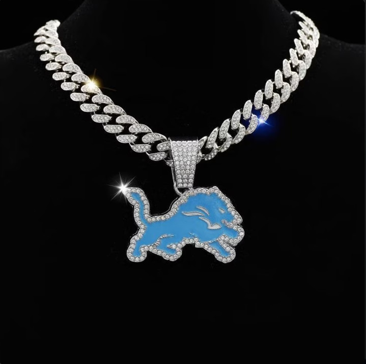 Detroit Lions Iced Out NFL Team Pendant Necklace – Gold Cuban Link Chain – 20″