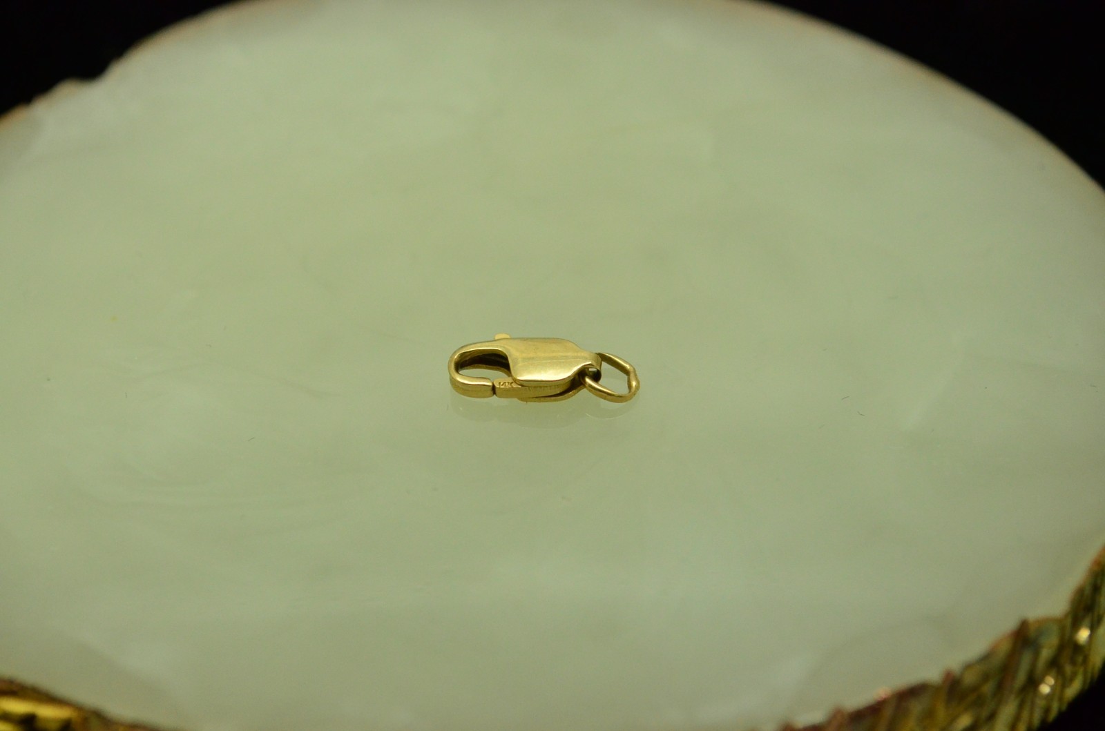 14K Yellow Gold Lobster Claw Clasp 9.2mm x 3.8mm 0.5g
