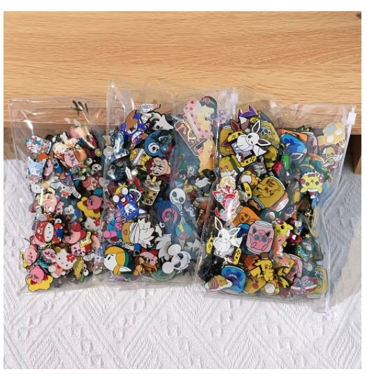 lot 30pcs cartoon anime cute mix boy girl lovely children Badge Button Pin gift
