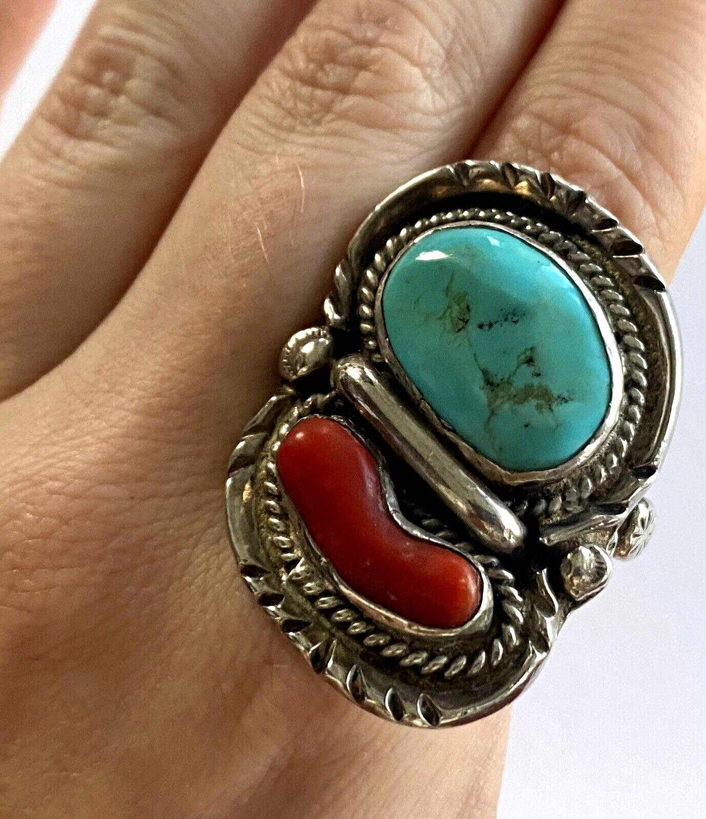 Vintage Native American Turquoise Red Coral Men’s Ring 28.41gr Size 12