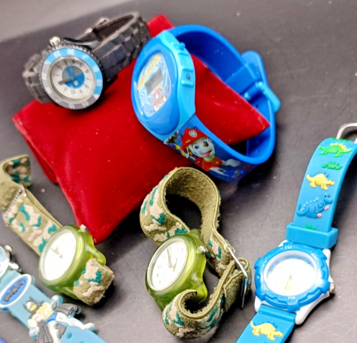 Bundle of 8x Boys Vintage & Modern Watches Inc PAW PATROL UNTESTED LOT B