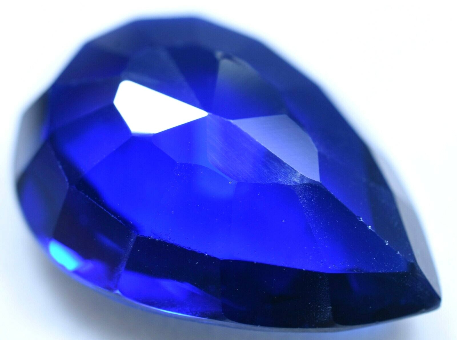 Natural 22.65 Ct Huge Kashmiri Sapphire GGL Certified 9 Mohs Treated AAA+ Gem