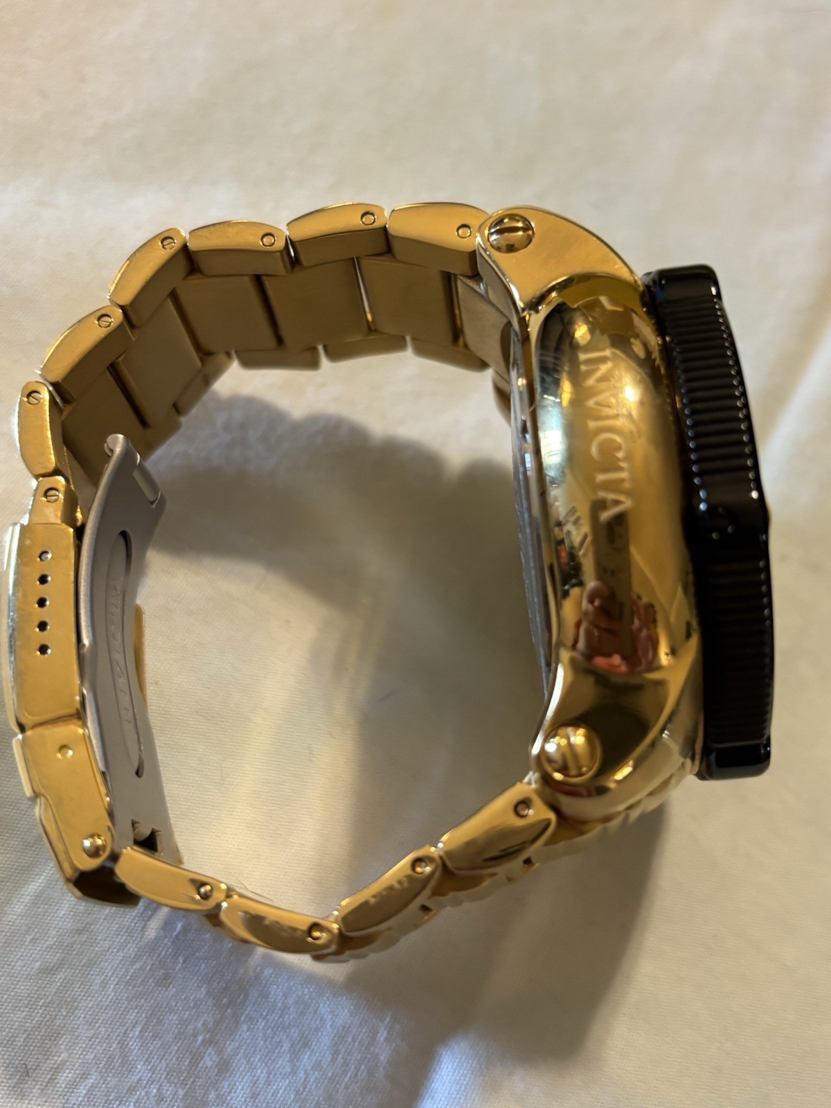 Invicta Reserve Pro Diver Sea Hunter Men’s Quartz Watch model 28552