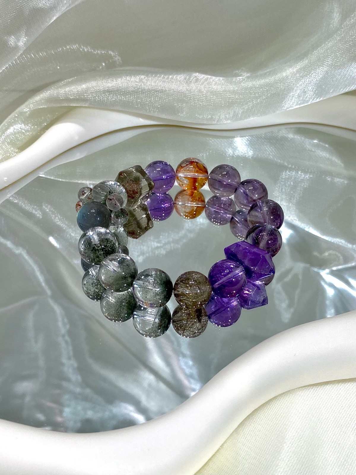 LUSA FEELA Natural Green Phantom Super Seven Beaded Stretch Bracelet Gift Box
