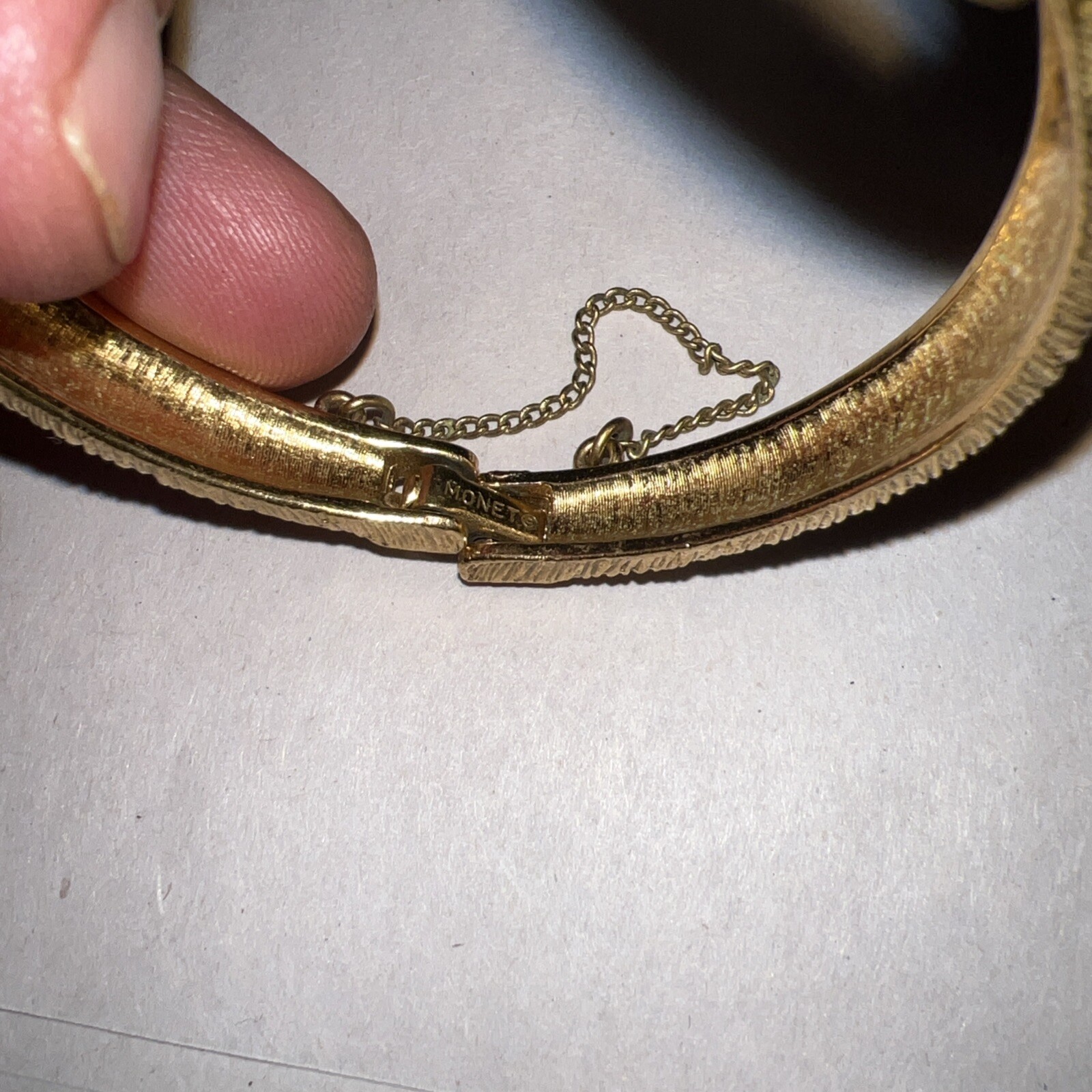 VTG Monet Gold Toned Shiny & Matte Bow Knot Bracelet Signed With Safety Chain