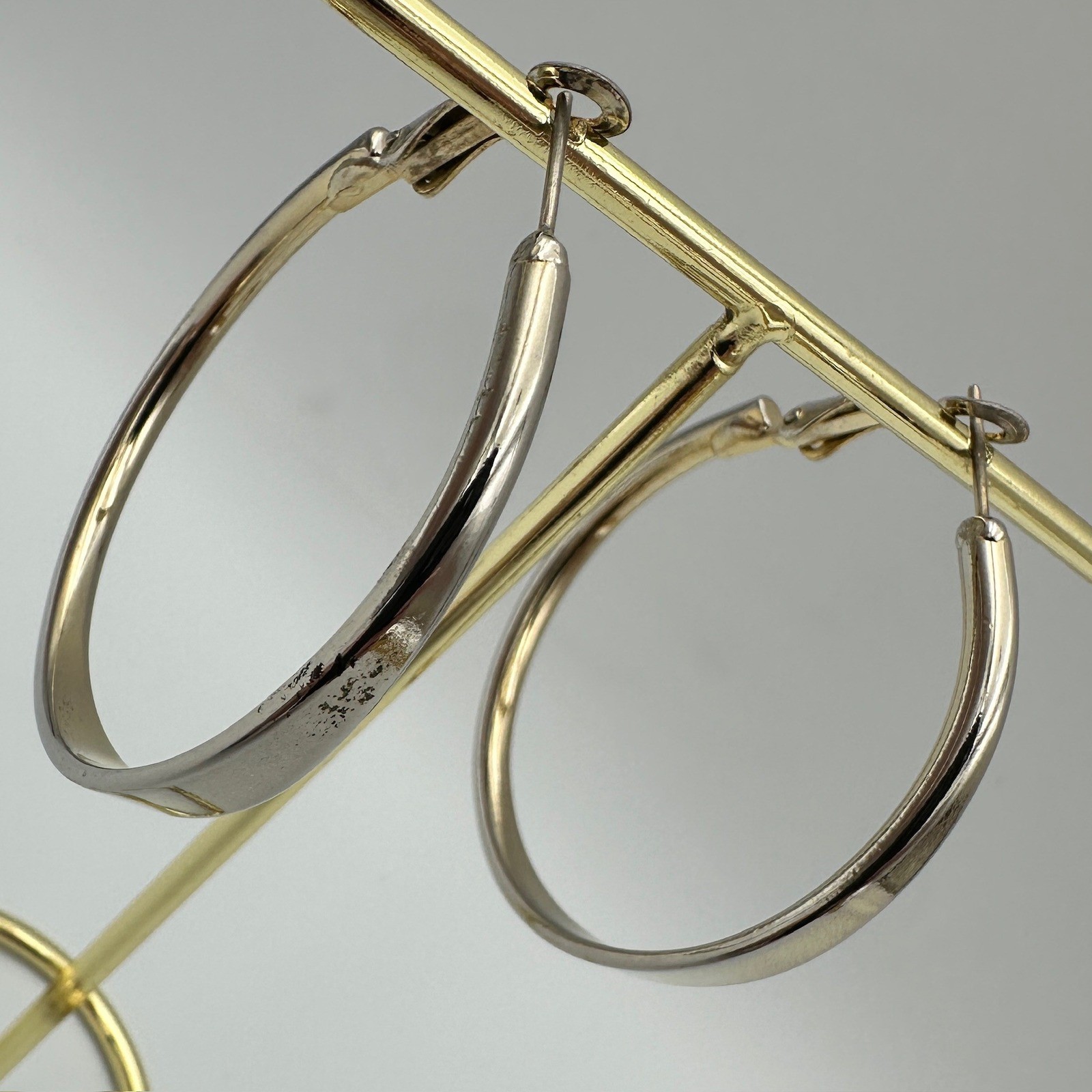 Silver Tone Tapered Hoop Earrings Latch Back 1.5 Inch Medium Hoops