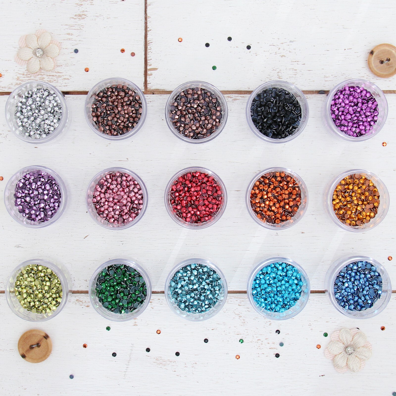 15 Color Hot Fix Rhinestuds-Metallic Rhinestones Set 3mm – 10SS – 21600 Studs
