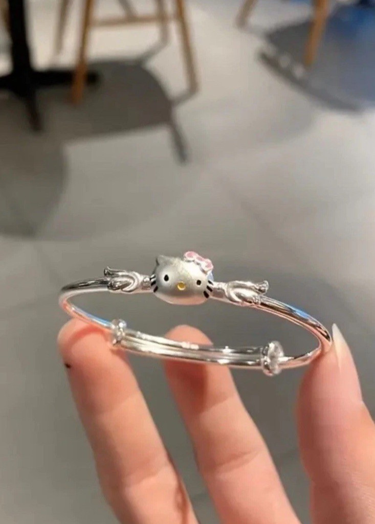 Sanrio Charming Hello Kitty Angel Design Bracelet