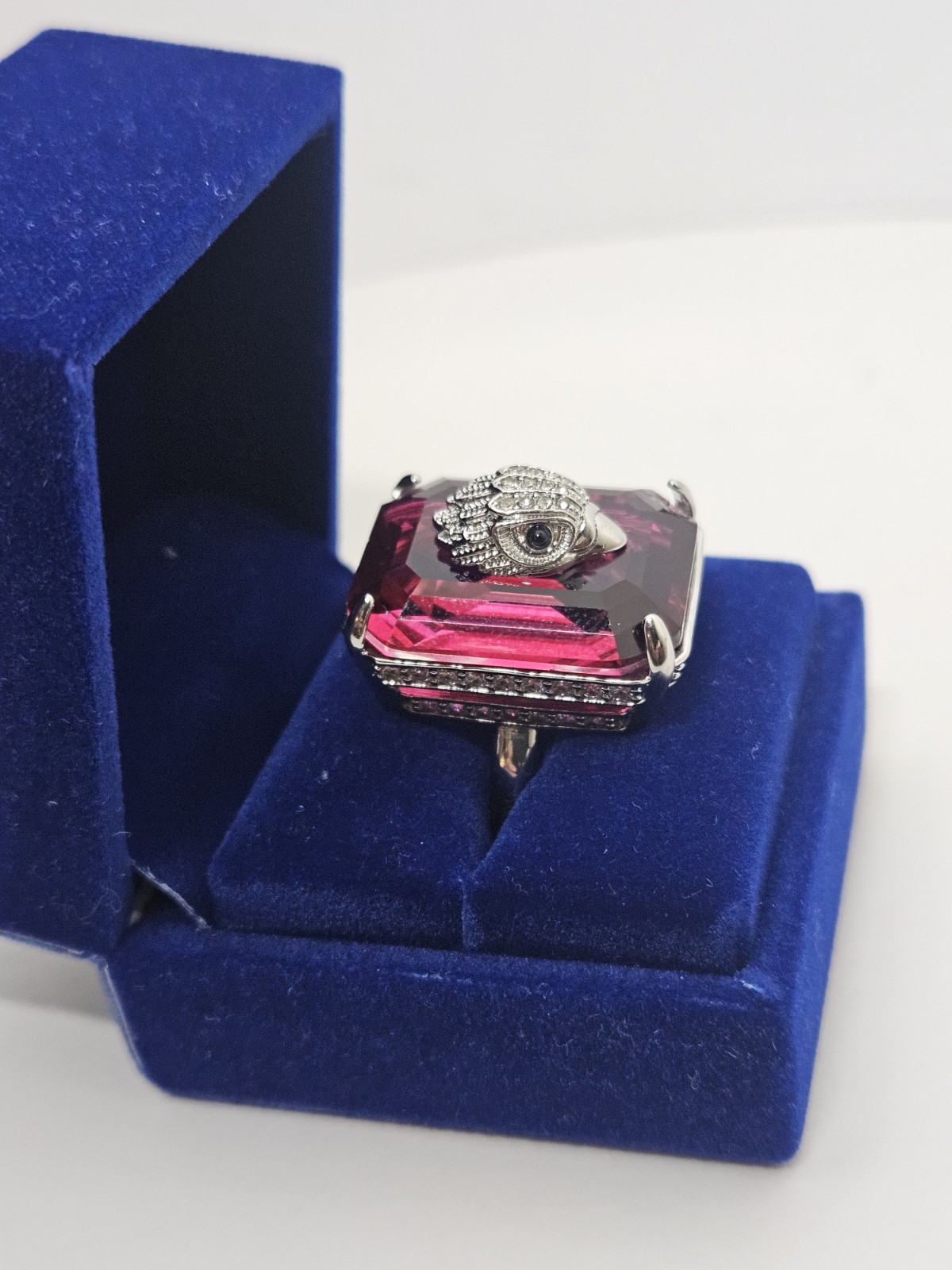 Kurt Geiger London Eagle Head Cocktail Ring Fuchsia Crystal Silver Tone Size 9