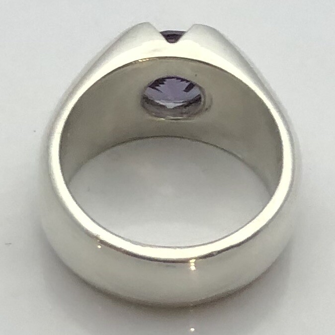 MJG STERLING SILVER MEN’S RING. V GROOVE. 10MM LAB ALEXANDRITE. SIZE 10