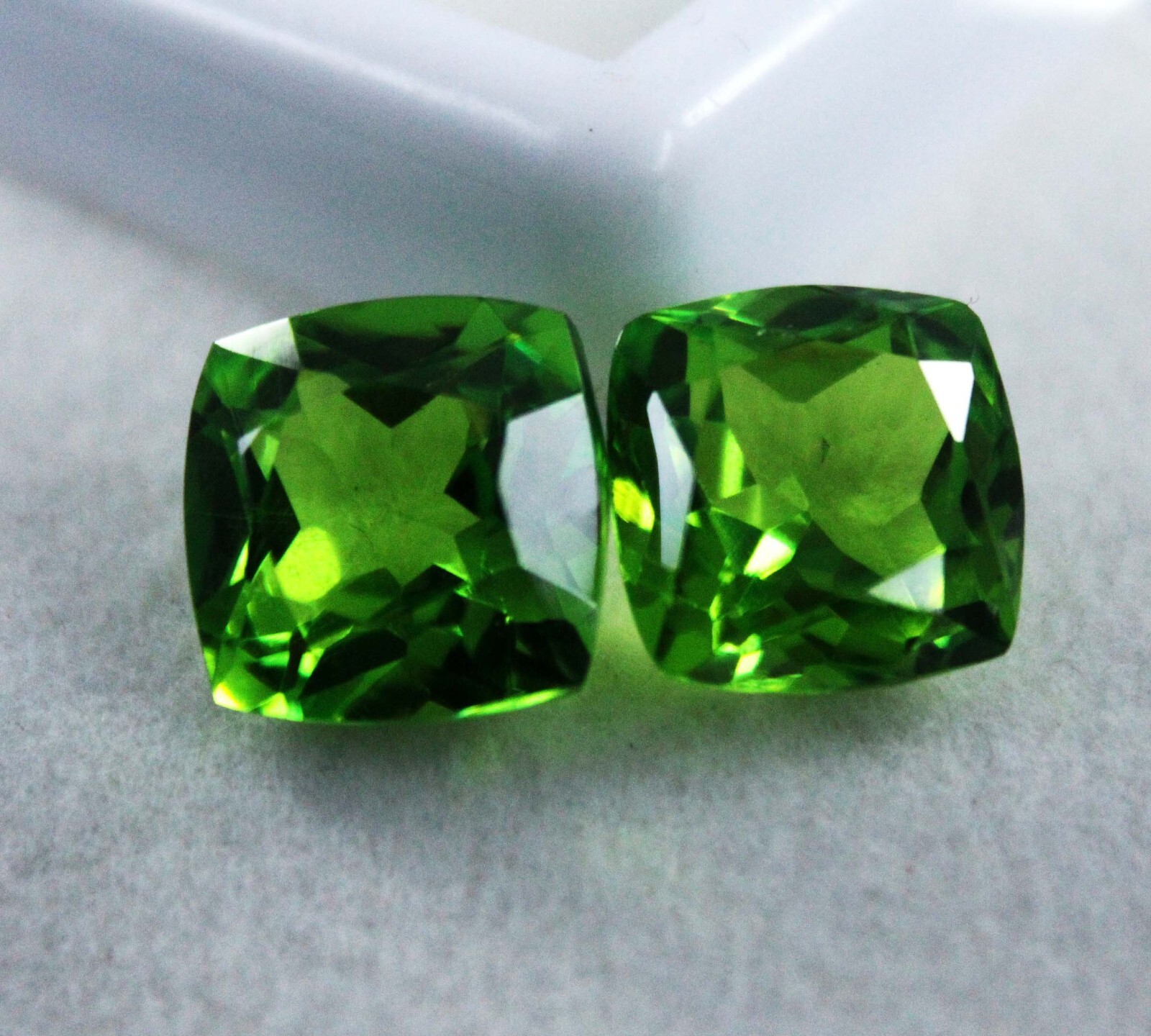 9.70 Ct Natural Green Peridot Cushion Shape CERTIFIED Rare Loose Gemstone