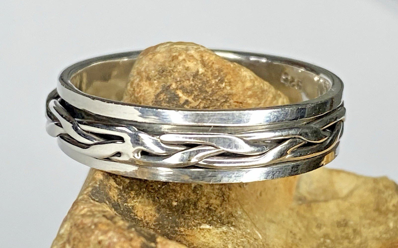 Vintage Sterling Silver 6mm wide 5.7gr Spinner Ring Size 13.25