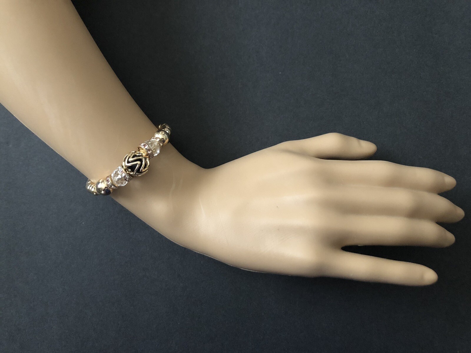 Contemporary Beaded Stretch Bracelet Fashion Costume Jewelry 6059 GO2.4D23