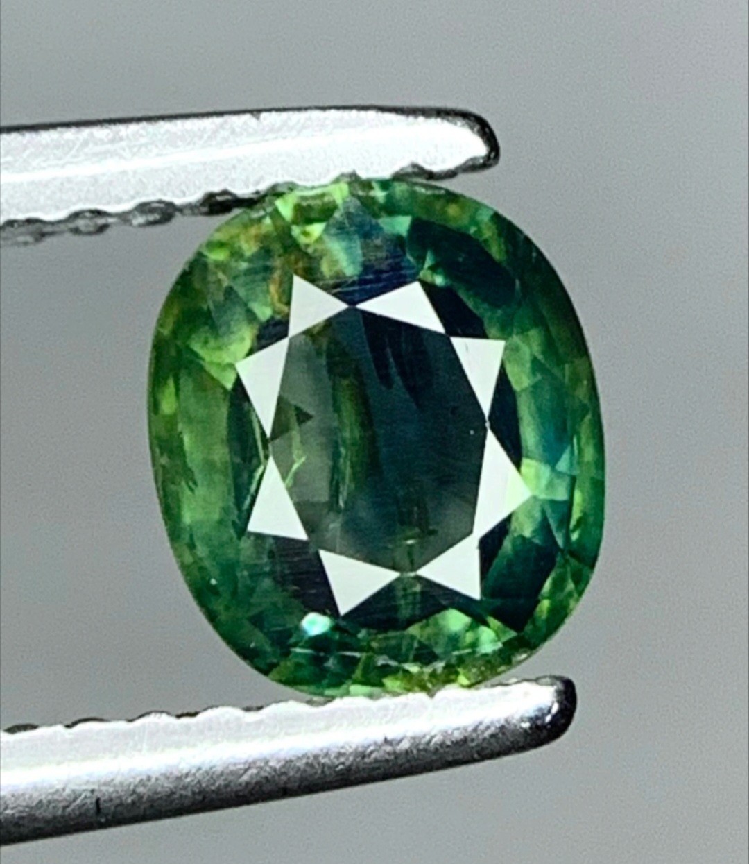 1.39ct Natural Shapire, Perfect Color Oval Polished Gemstone. GR 18
