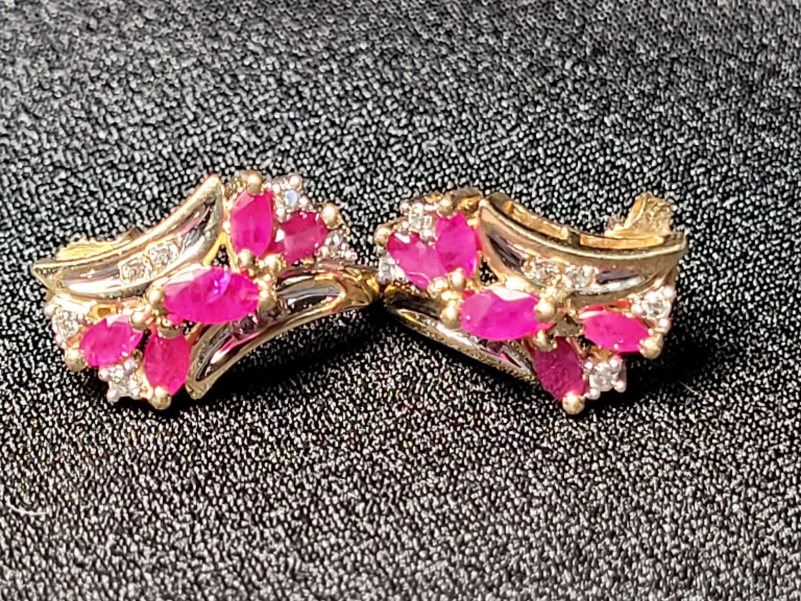 10kt Yellow Gold Ruby And Diamond Earrings Stamped IKG I-4562