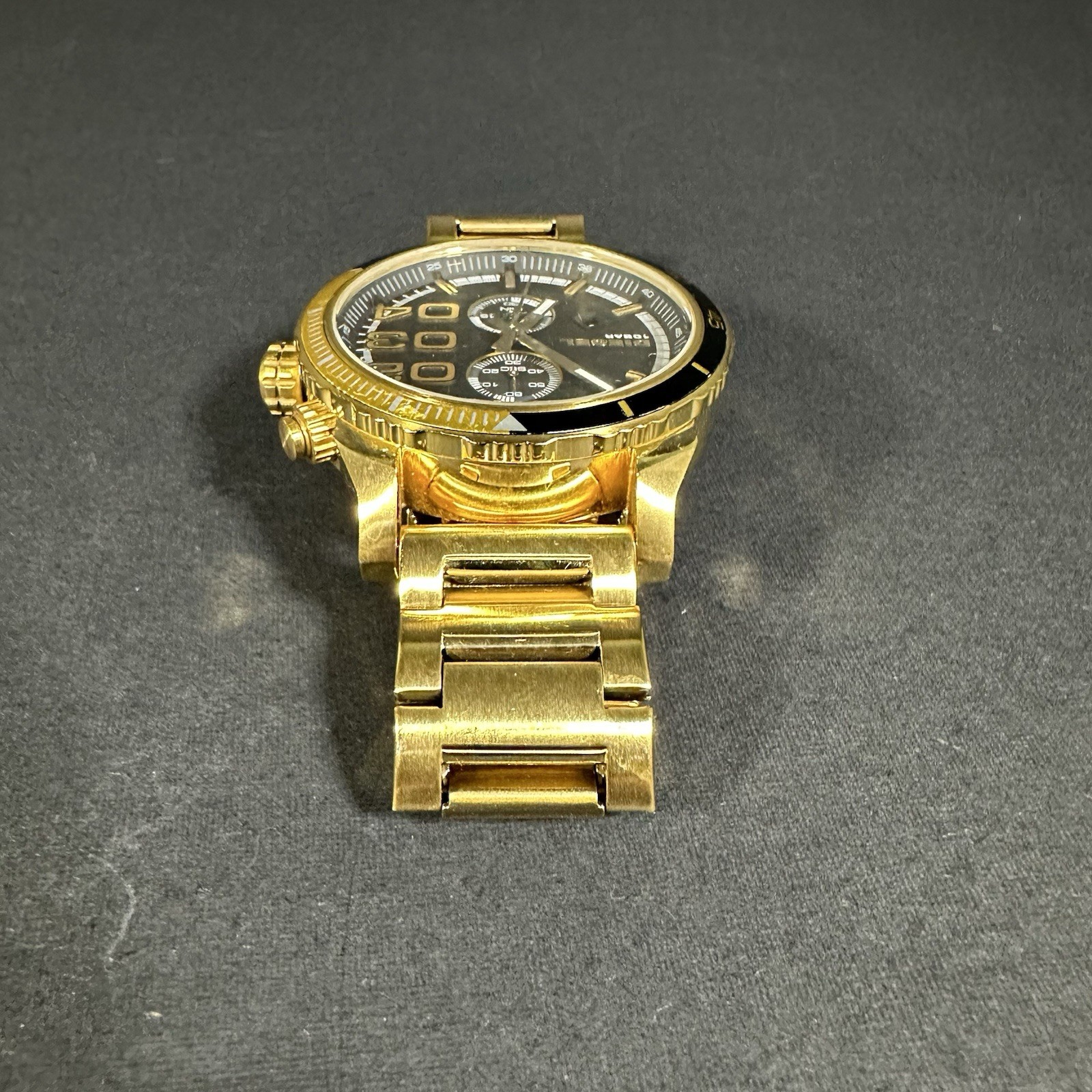 Diesel Men’s Double Down Analog Display Analog Quartz Gold Watch DZ4337 – Used!