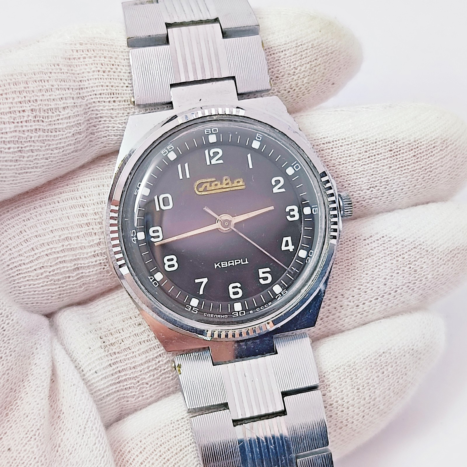 ⭐ VINTAGE Soviet wrist watch SLAVA quartz black dial 3056 Made in USSR 1970s.*