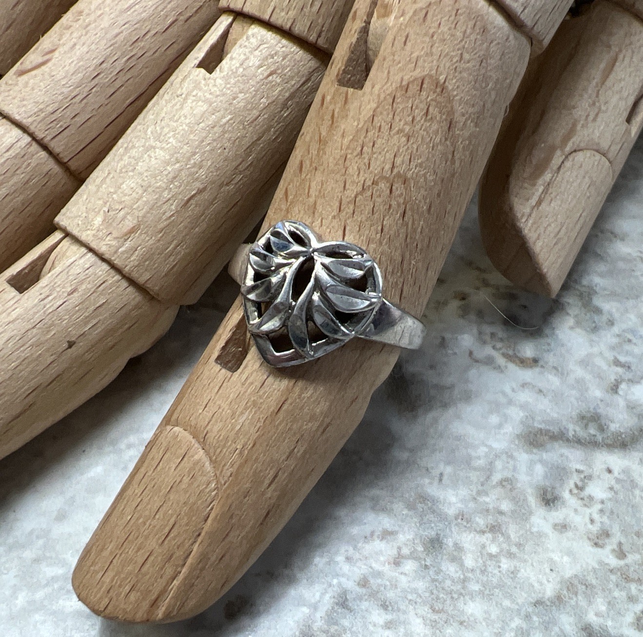 Vintage 925 Sterling Silver Diamond Cut Angel Wings Ring – Size 6.5