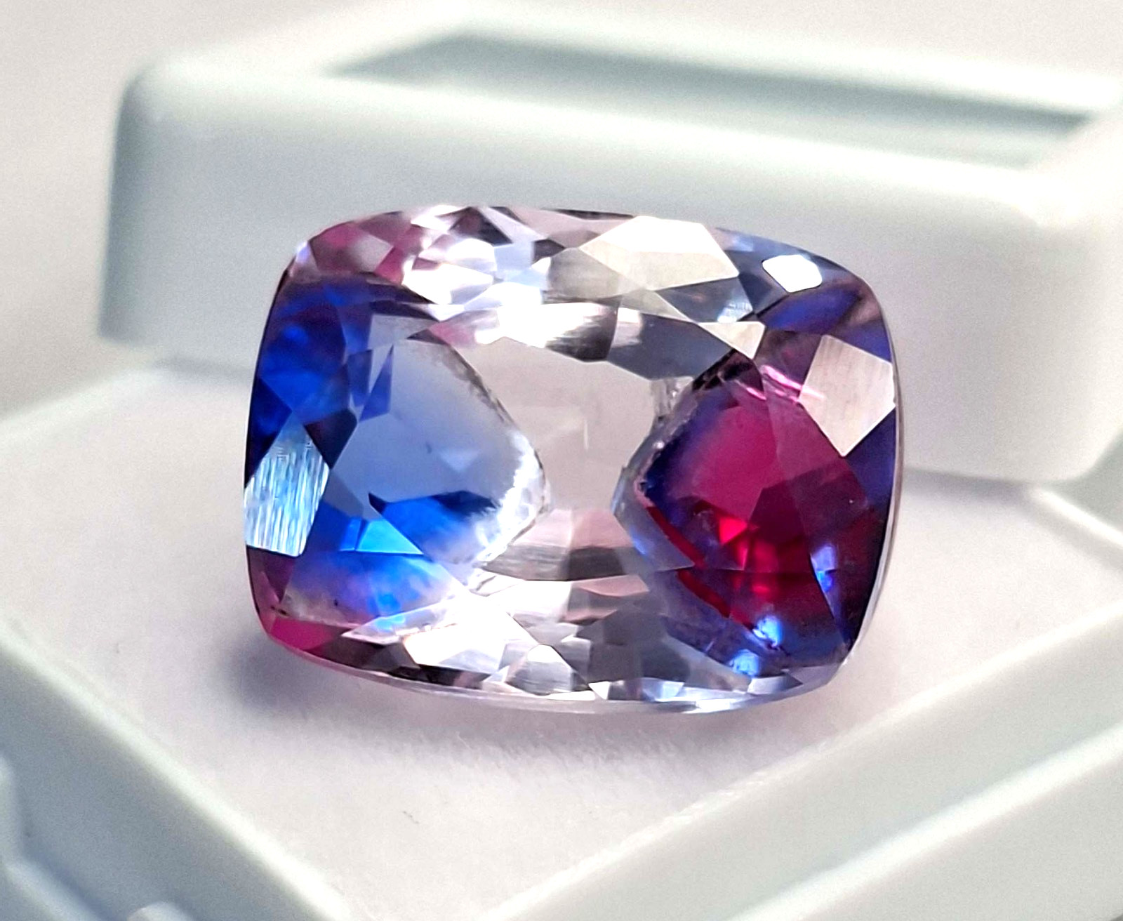 Pitambari Sapphire Natural Cushion Cut 23-25 Ct Certified Loose Gemstone RK823
