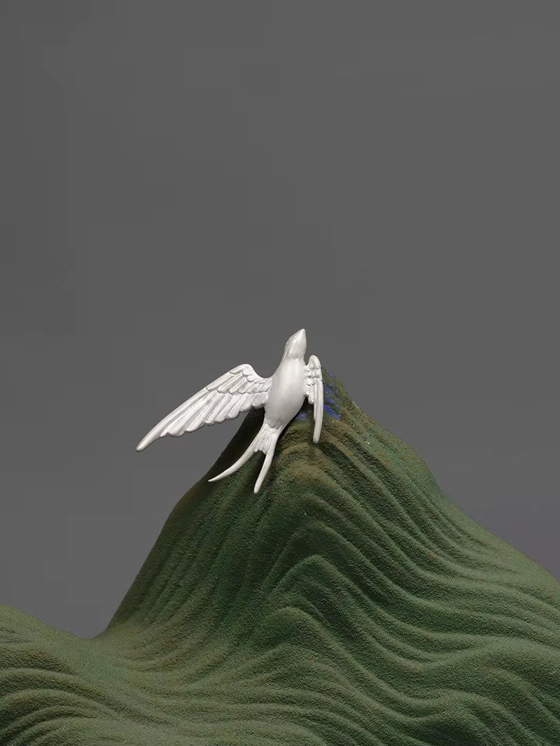Swallow Bird Pin Brooch 925 Sterling Silver Natural WG Gift
