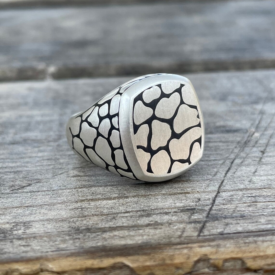 Gothic Snakeskin Signet 925 Sterling Silver Oxidized Ring Duty Free