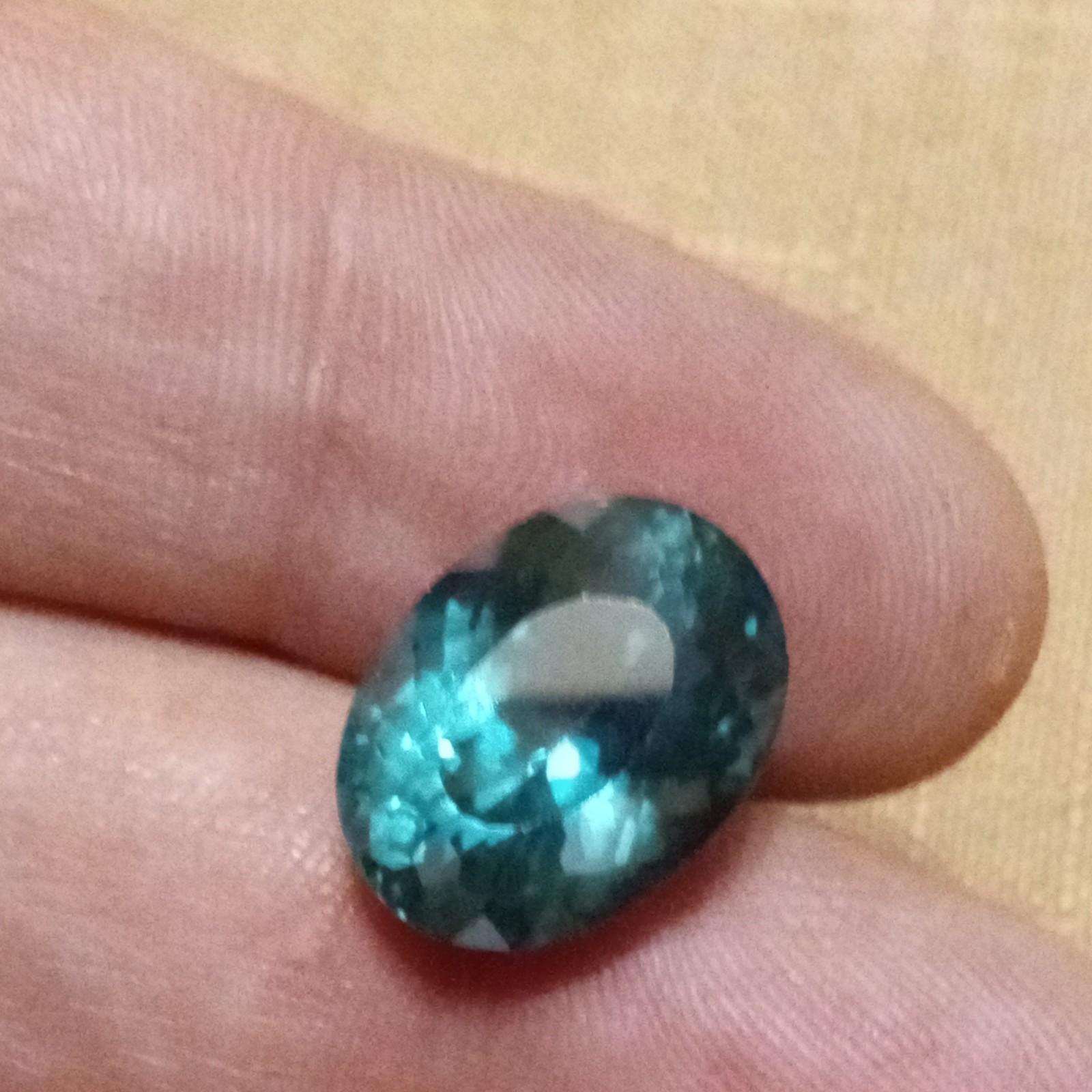 VS 12.98 ct natural green topaz oval shaped coated