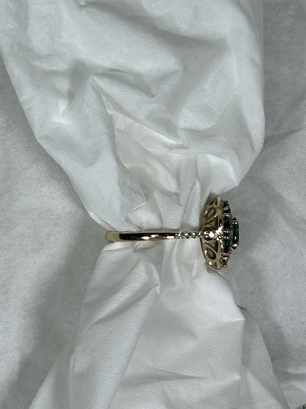 JTV Bangkok Ratnaraj Jewelers (BBJ)Scalloped Halo Emerald Simulant Ring SIze 10