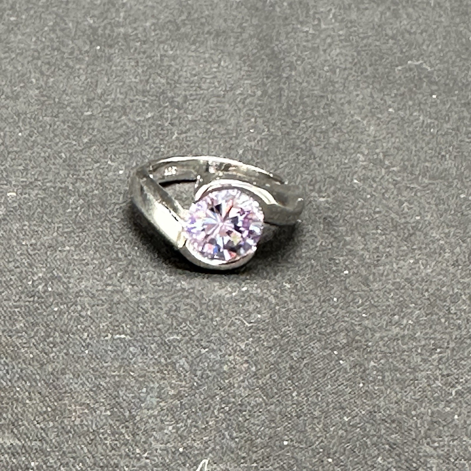 925 Silver Ring with Half Bezel Set Purple CZ Stunning Heavy Brilliant Bling