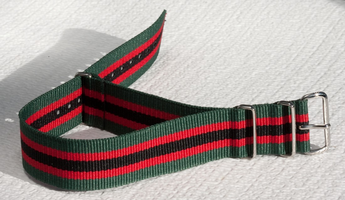 Green Red Bond G10 22mm band military 22mm strap with green, red & black stripes