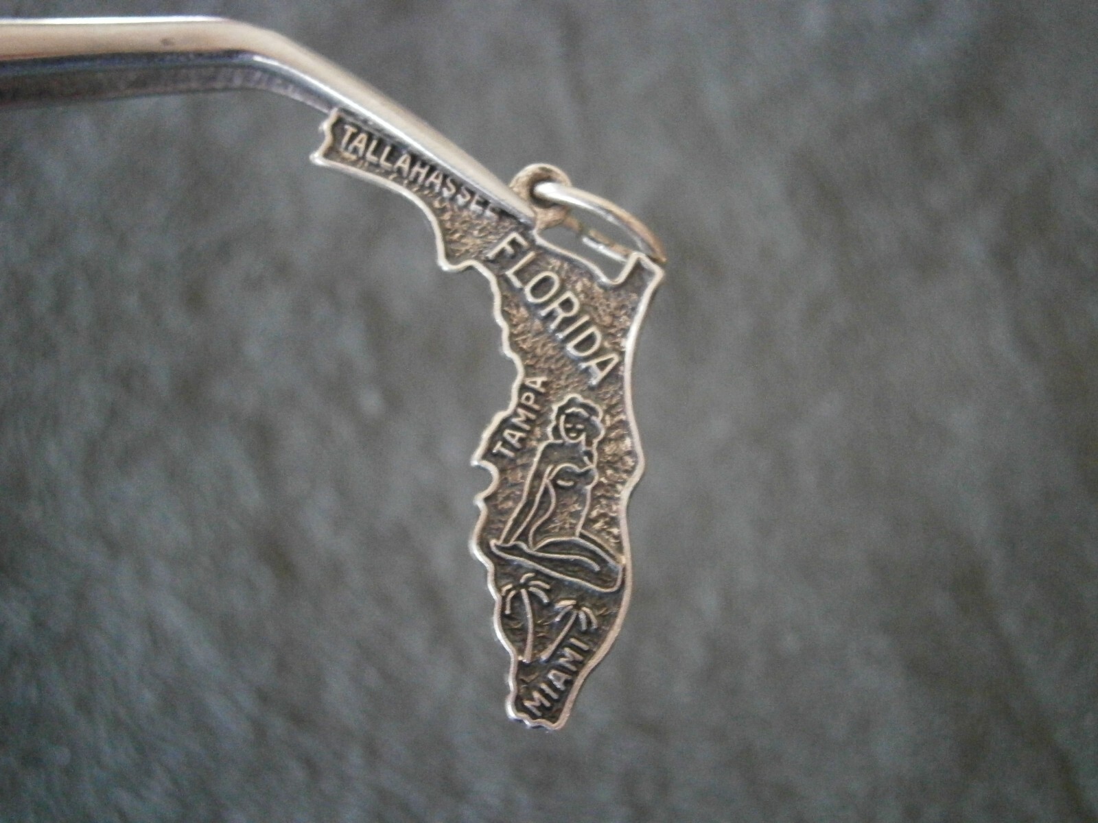 Beau Florida Outline Map Vintage Sterling Silver Travel Charm Pendant 1.6g