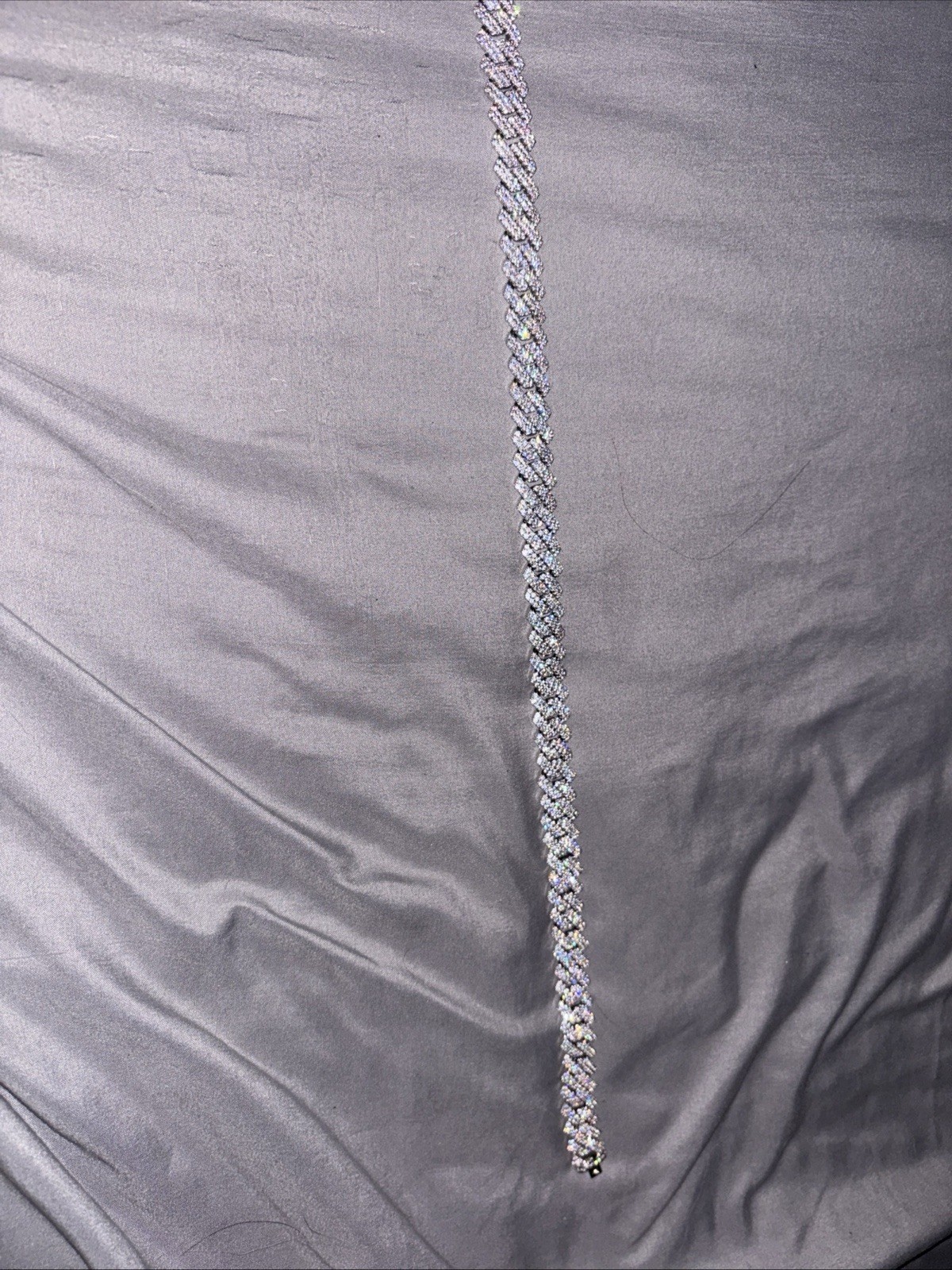 18-Inch Moissanite Cuban Link Chain 18mm