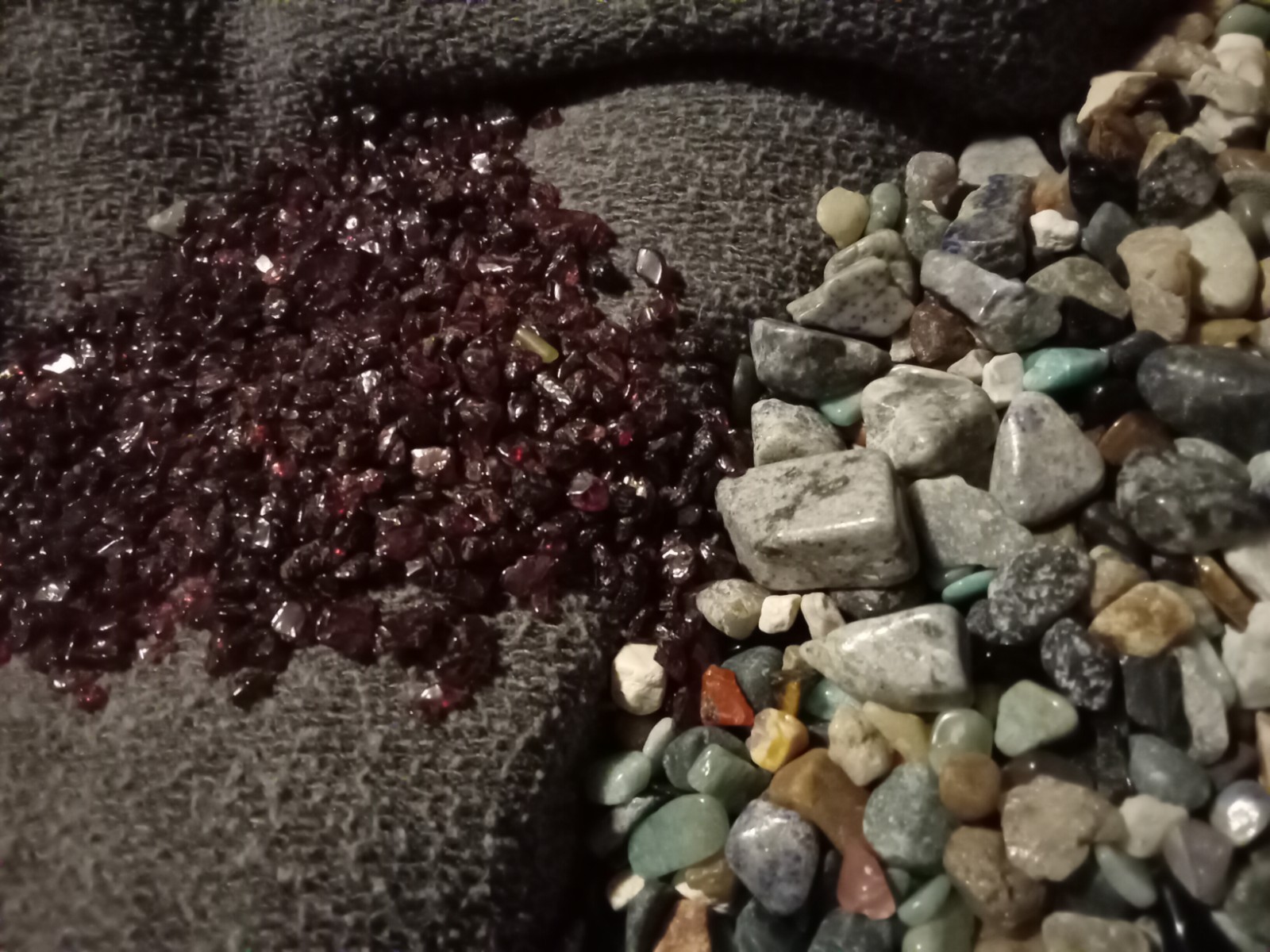 200g Mixed Gemstones