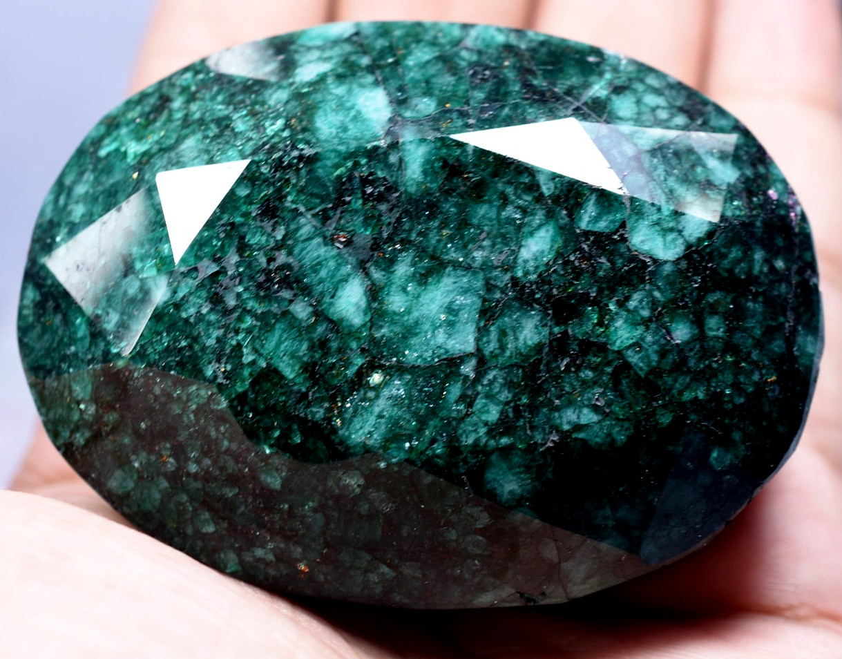 Natural 900.00Ct Huge Green Zambian Emerald GGL Certified Top Quality Loose Gem!