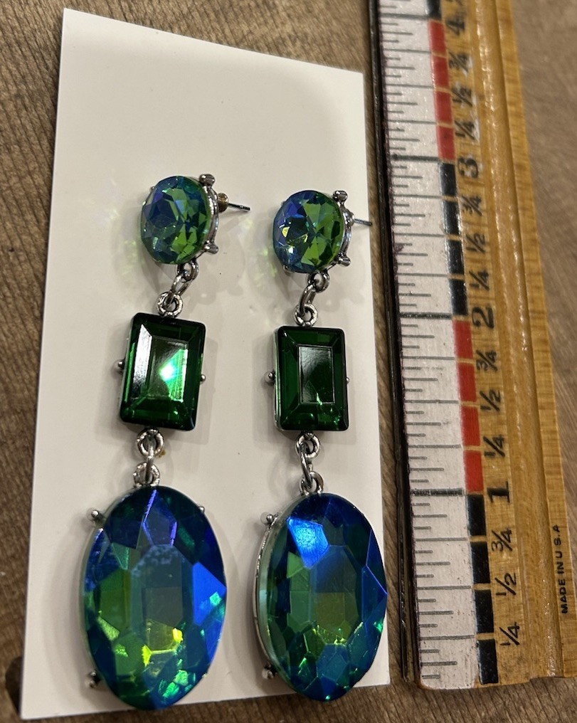 Stunning “Mermaid Dreams” Iridescent Green & Blue Dangle Rhinestone Earrings New