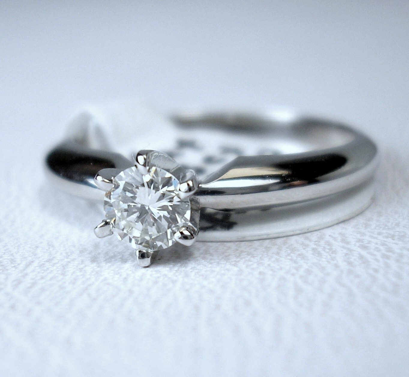 0.23 ct Round H/VVS-2 Natural Diamond Platinum Solitaire Ring Was $1,595 Video