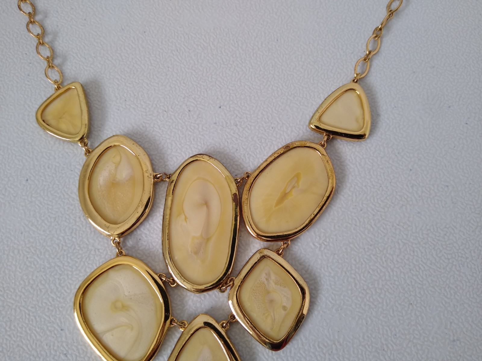 Stella Dot Necklace Fiona Bib Cream Goldtone Rhinestone Jewelry Designer Golden.
